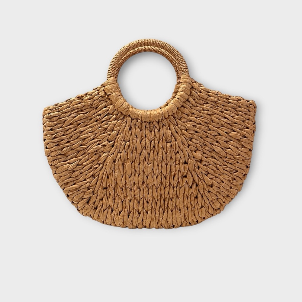 STRAW TOTE BAG